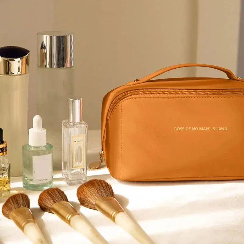 Trousse de Toilette en Cuir pour Femme | Vanity Tailor