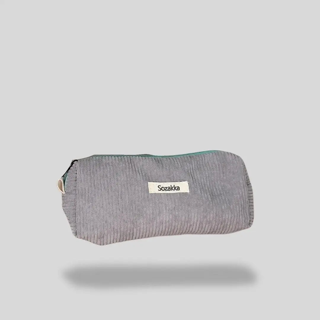 Trousse de maquillage de voyage essentiel | Vanity Tailor Gris